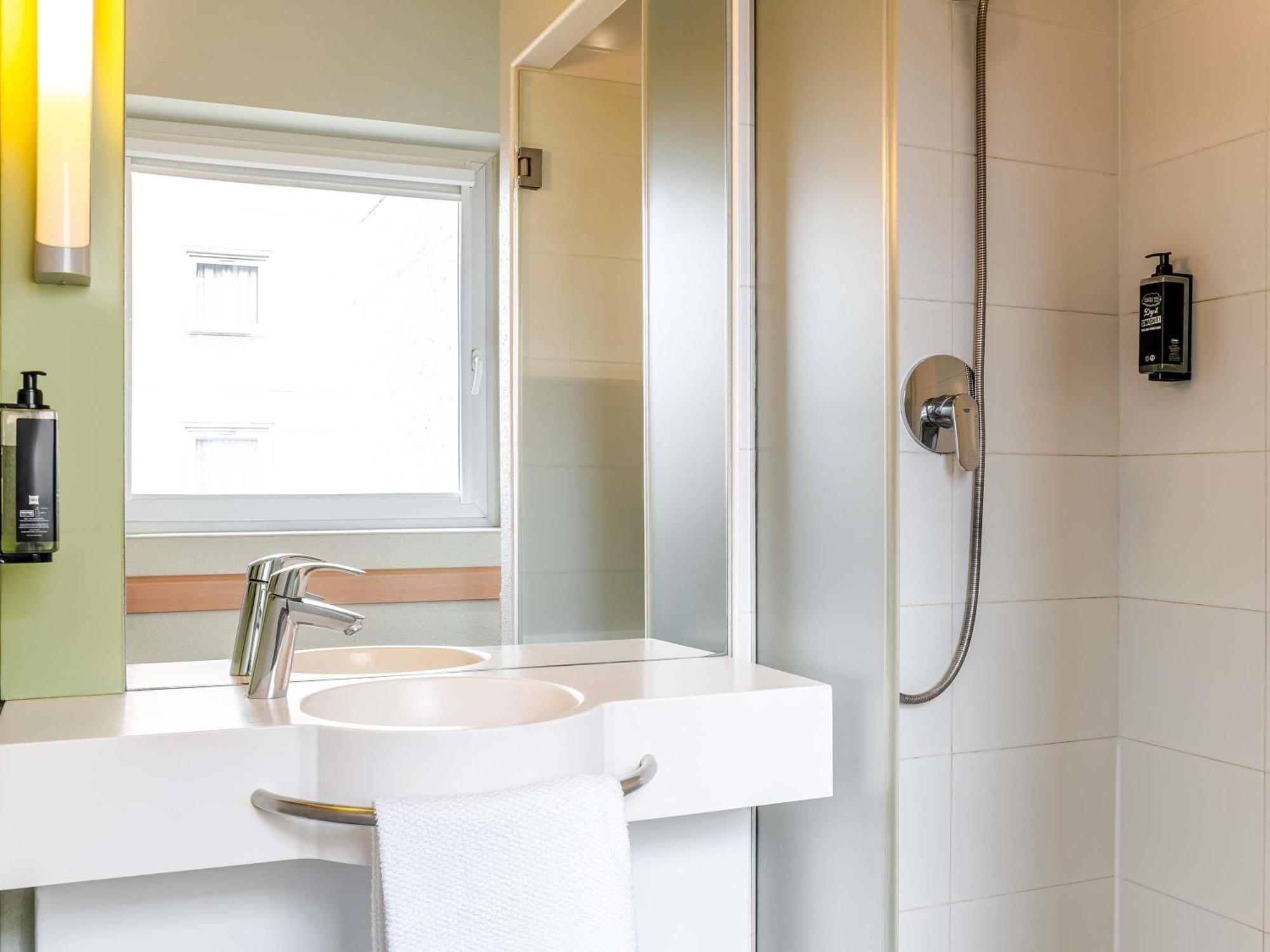 Ibis Budget Bilbao Barakaldo Buitenkant foto