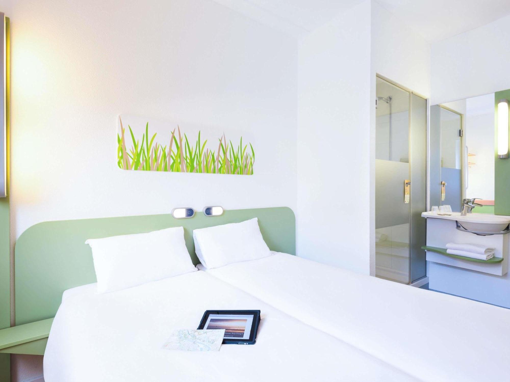 Ibis Budget Bilbao Barakaldo Buitenkant foto